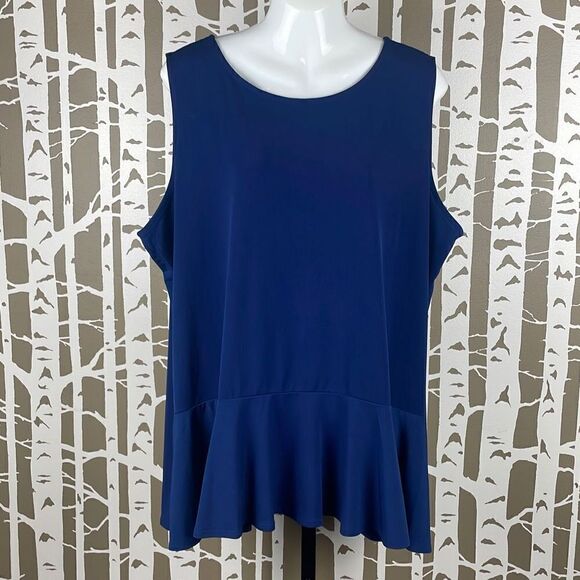 Navy Blue Peplum Front Sleeveless Top 1X - Picture 1 of 6